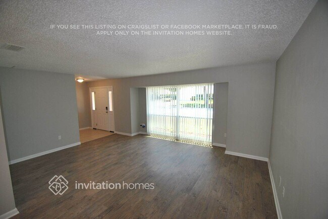 Foto del edificio - 800 Sweetwater Bay Ct