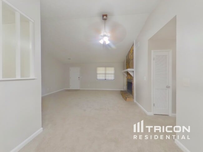 Foto del edificio - 4621 Cedar Brook Dr SE