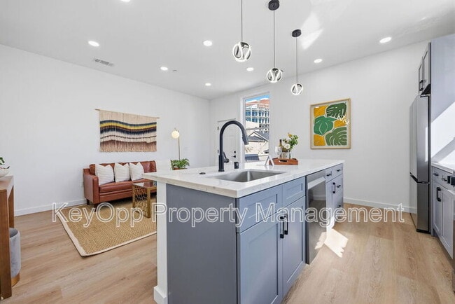 Building Photo - 2730 23rd St