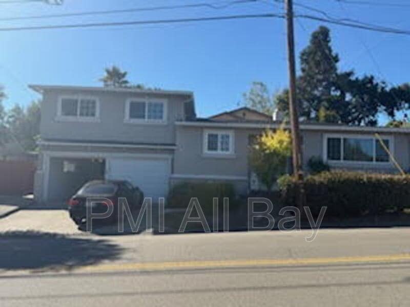 Foto principal - 18765 Parsons Ave