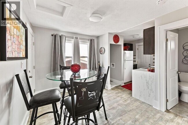 Photo du bâtiment - 1704 Mercer St