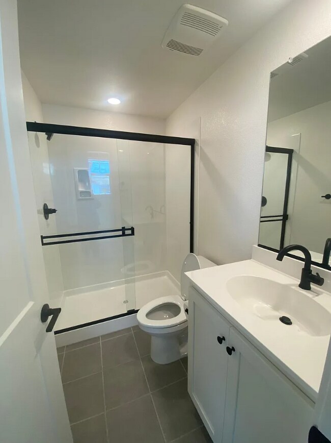 Foto del edificio - 2408 Artisan Way