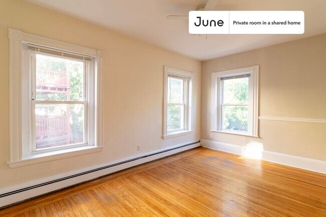 Foto del edificio - Room in Shared 4 bed/2 bath home