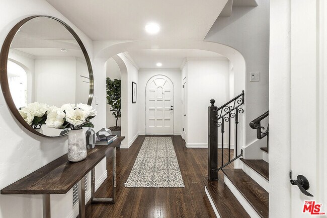 Foto del edificio - 461 N Highland Ave