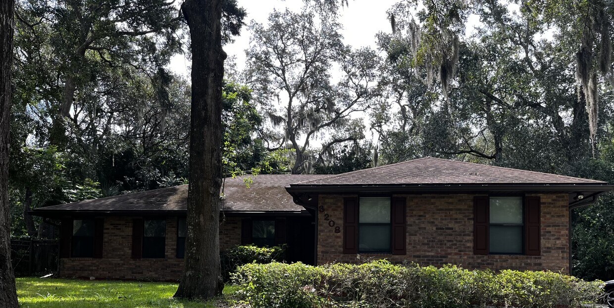 Primary Photo - 3208 Turtle Creek Rd