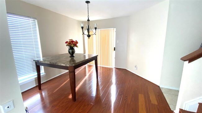 Building Photo - 13939 Plantation Valley Dr