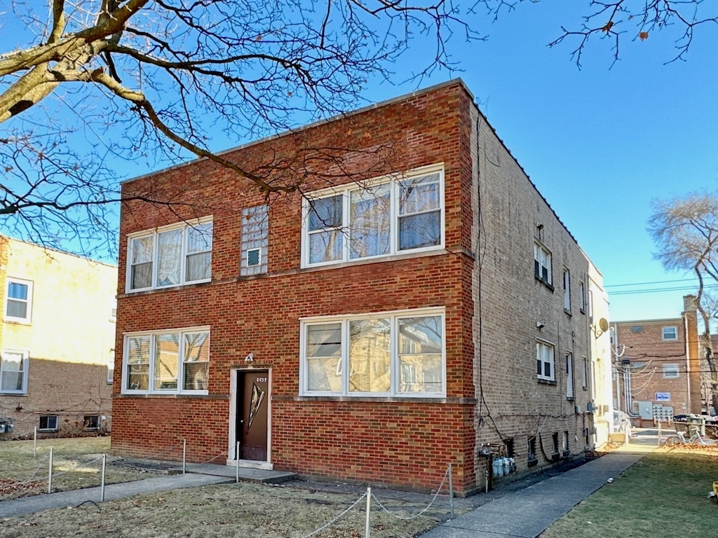 Foto principal - 8037-8039 Knox Ave