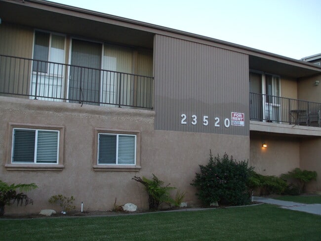 Building Photo - 23520 Arlington Ave
