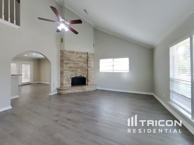 Building Photo - 21114 Southern Colony Ct