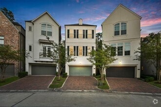 Building Photo - 70 Wooded Park Pl