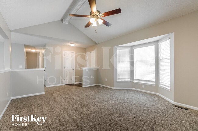 Foto del edificio - 1529 NE Auburn Dr