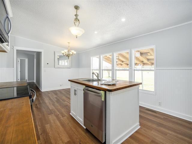 Foto del edificio - 9558 Diamond Avenue