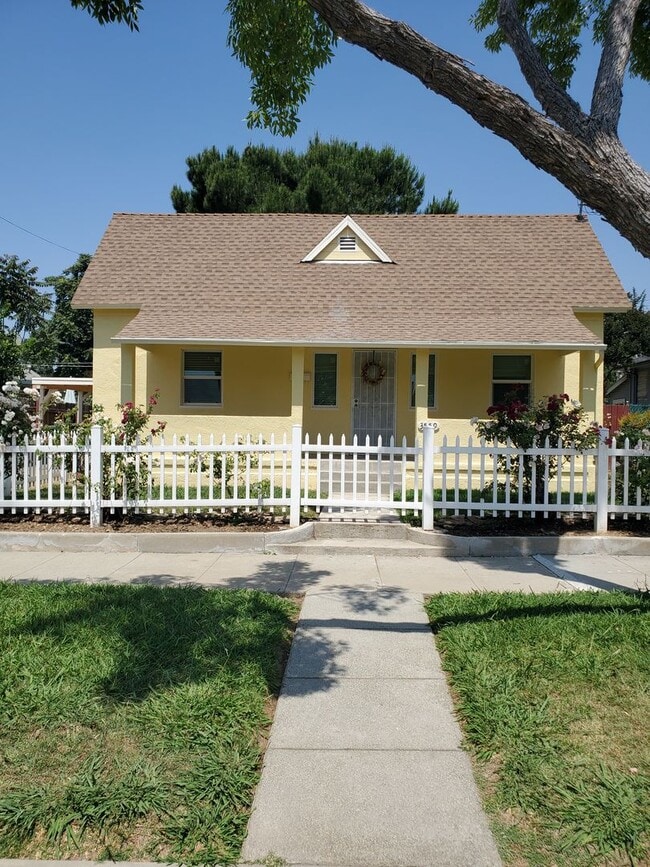 Building Photo - 3559 Cedar St