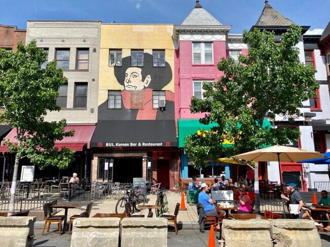 Foto del edificio - Fantastic Sunny 2 Bedroom In Adams Morgan ...
