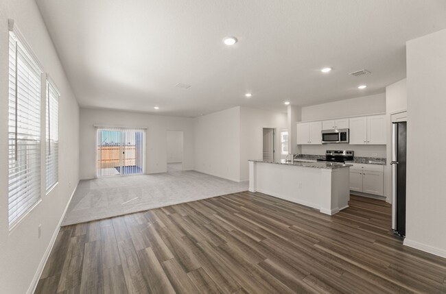 Foto del edificio - Amazing home ready to move in!