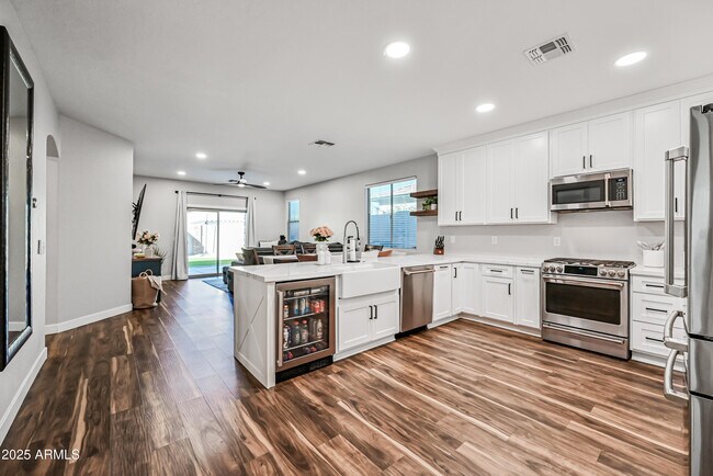 Foto del edificio - 3156 E Country Shadows St