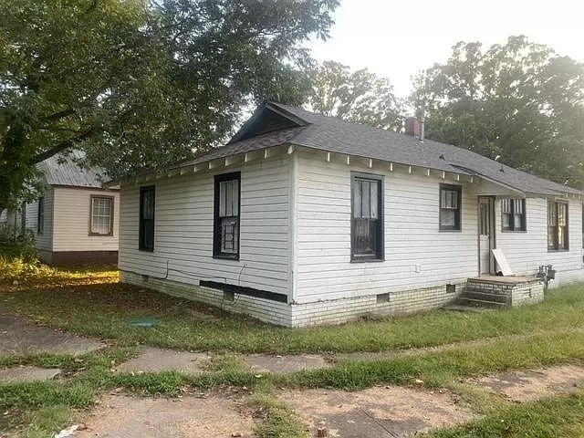Building Photo - 120 College Park Cir