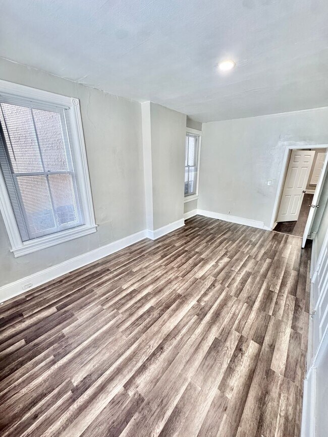 Foto del edificio - 540 Montclair Ave