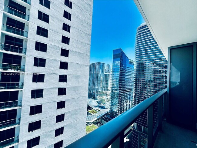 Foto del edificio - 55 SW 9th St