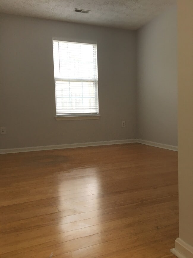 Bedroom 2 - 10 IRONSTONE CT #K