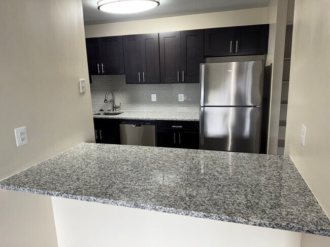 Foto del edificio - Silver Spring Station Apartment Homes