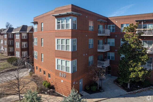 849 Loop Living
