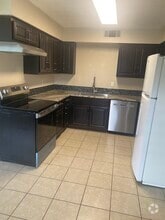 Building Photo - 3024 Tudor Ln