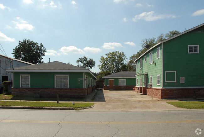 Building Photo - Polk Apartments