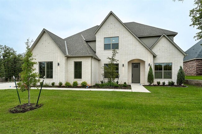 Foto del edificio - 4616 Maple Rdg Dr