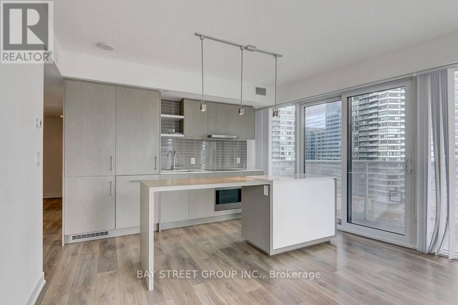 Photo principale - 88-2088 Harbour St