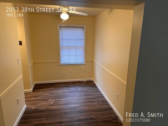 Foto del edificio - 2053 38th St SE