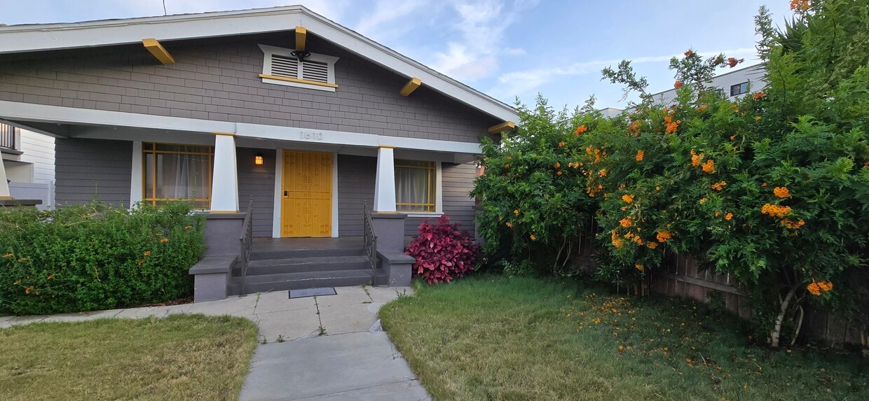 Foto principal - 1610 W 36th Pl