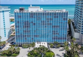 Building Photo - 5055 Collins Ave