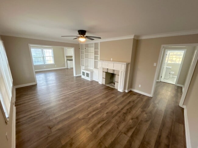 Foto del edificio - 3437 Walnut Grove Rd