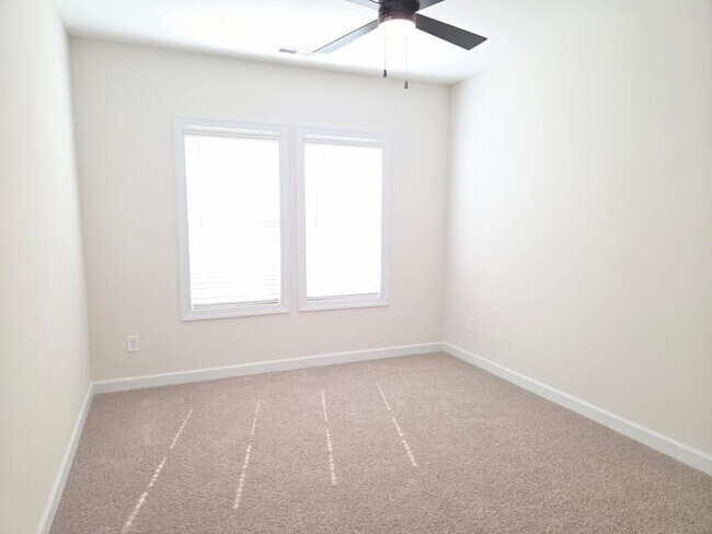 Building Photo - 104 Hudson Vlg Dr