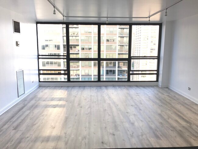 Foto del edificio - 1540 N La Salle Dr