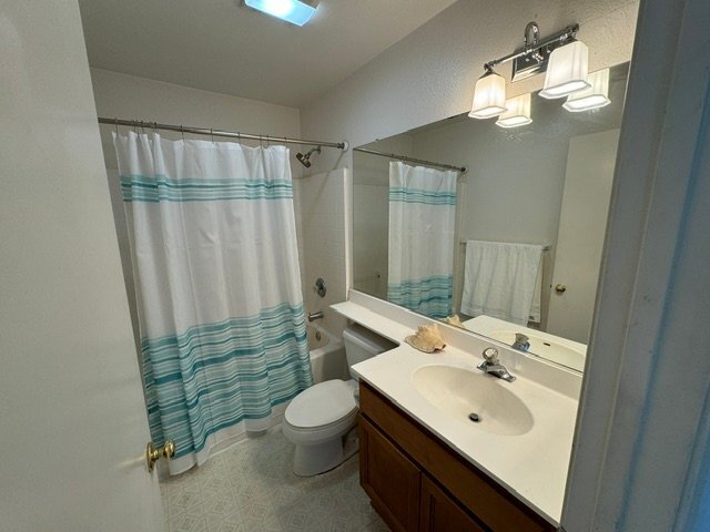 Foto del edificio - 1337 Oak Village Dr