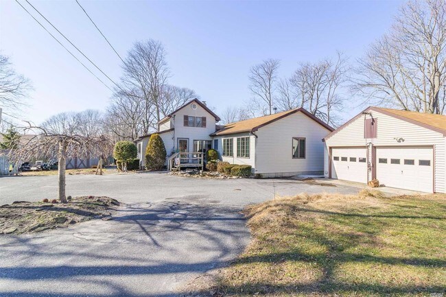 Building Photo - 116 Avery Ave