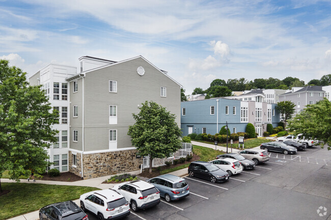 Building Photo - The West Village of Shirlington