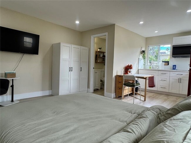 Foto del edificio - 4135 Des Moines St NE