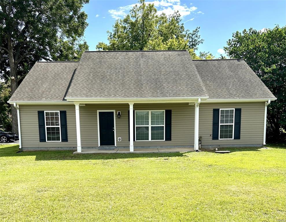 Primary Photo - 1301 Cherry Dr