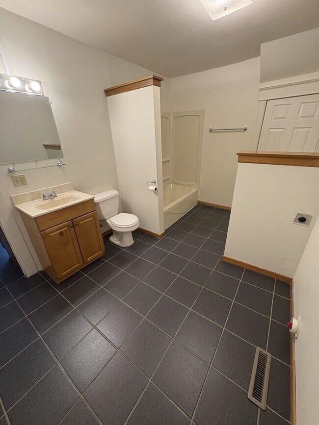 Foto del edificio - 103 Division St