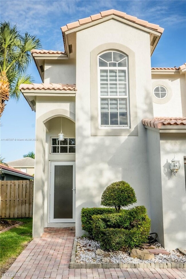 Foto del edificio - 4 br, 2.5 bath House - 1277 NW 170th Ter