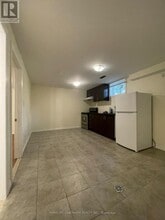 Building Photo - 124 McNicoll Ave