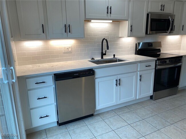 Foto del edificio - 2581 Shakespeare Ln