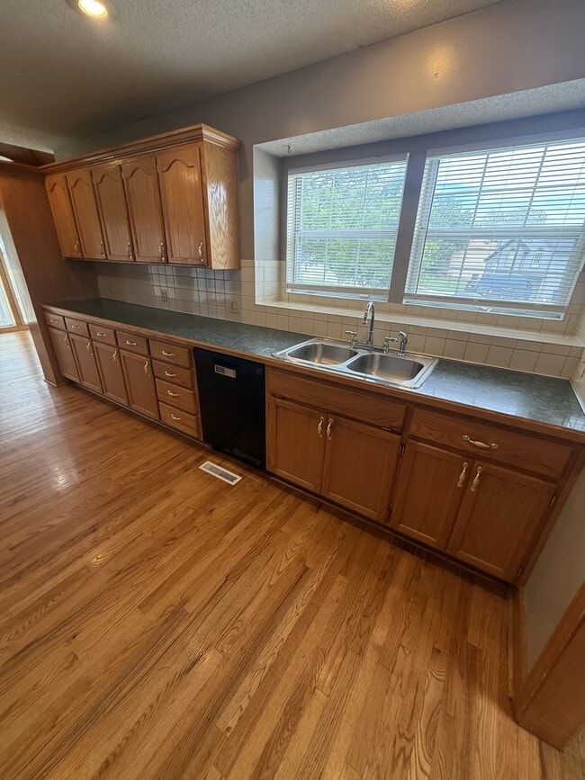 Foto del edificio - 822 SW Montana Ridge Dr