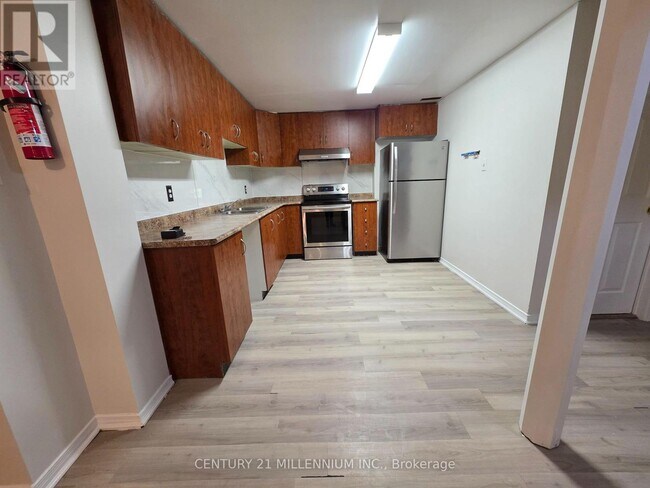 Photo du bâtiment - 30 Wexford Rd