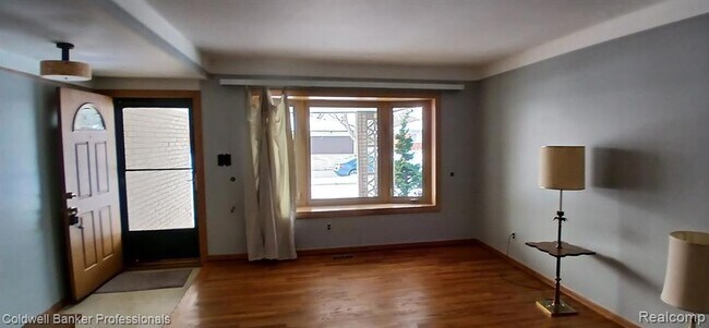 Foto del edificio - 30632 Ohmer Dr