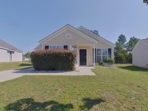 Building Photo - 429 Legend Oaks Dr