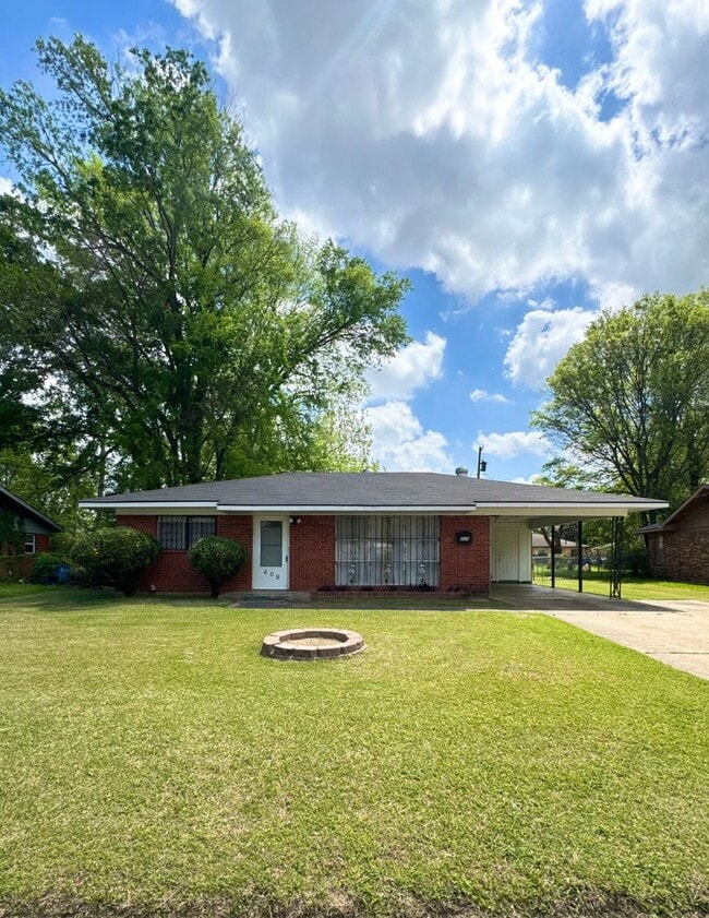 Building Photo - 409 Chickasaw Trail